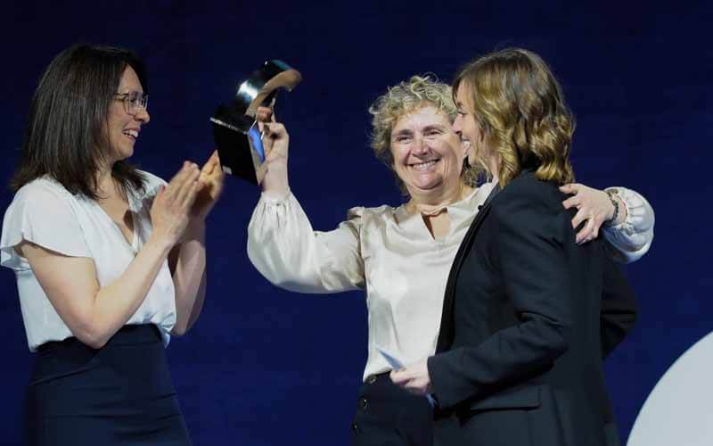 Miriam Salmerón Salpico, ganadora del galardón ‘Premio Pascual. Promoción del Autocuidado y de los Hábitos de vida saludables’