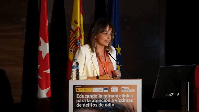 Ponencia de Amelia Amezcua: ‘Educación para el desarrollo y la ciudadanía global como forma de prevención de los delitos de odio’